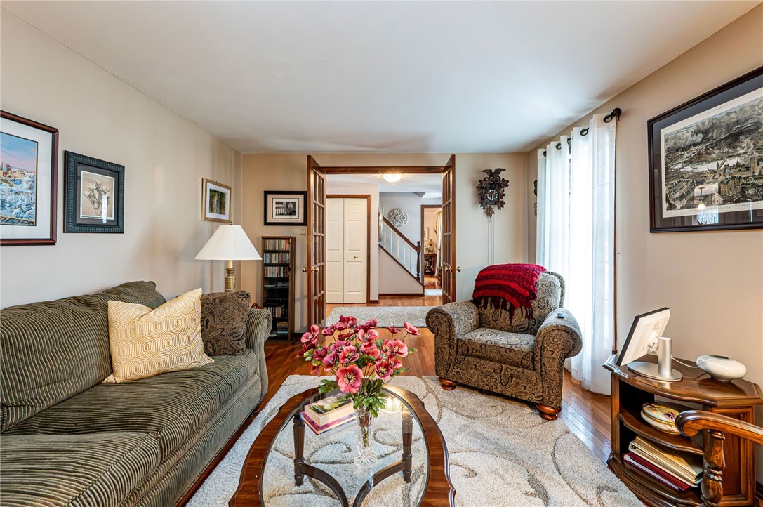 2244 Woodmont Dr
