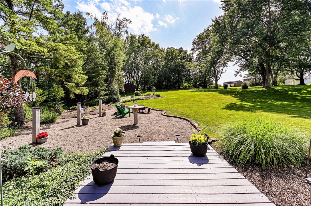 2244 Woodmont Dr
