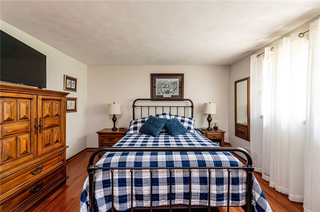 2244 Woodmont Dr