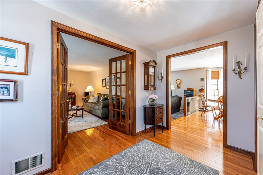 2244 Woodmont Dr