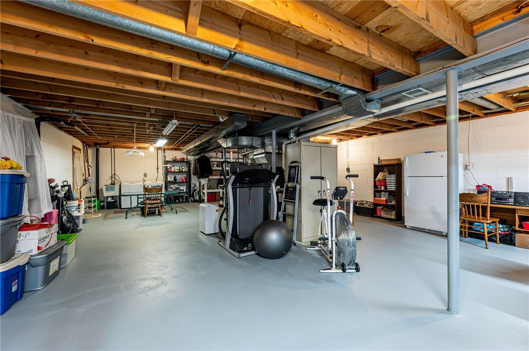 2244 Woodmont Dr