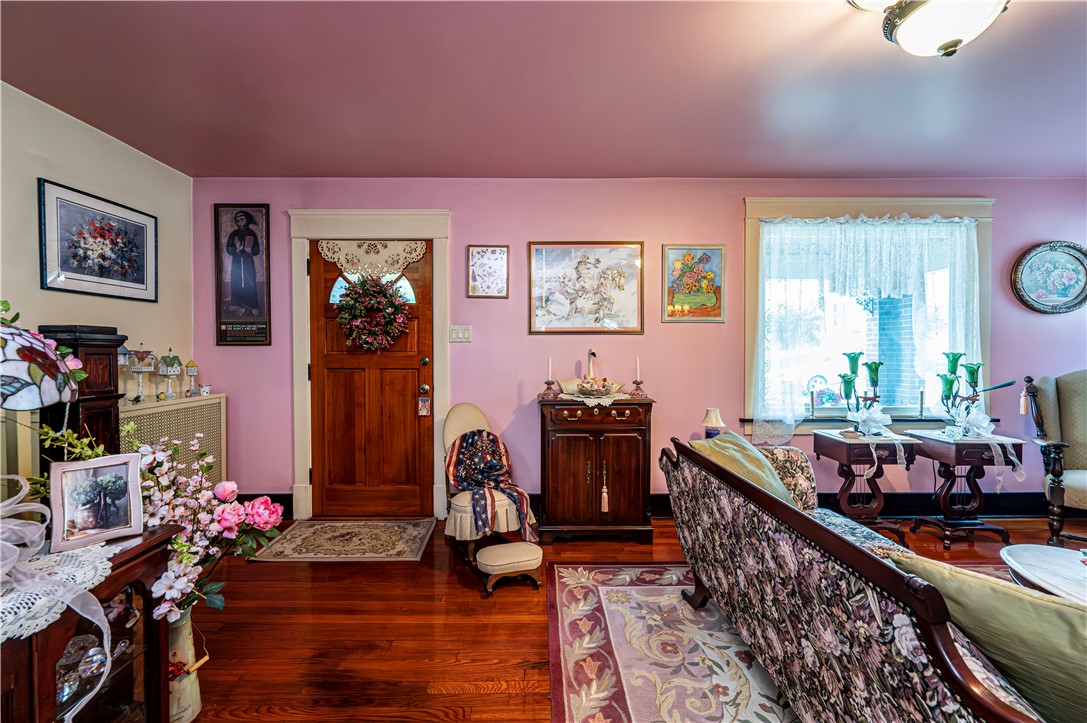 403 Hawthorne Avenue