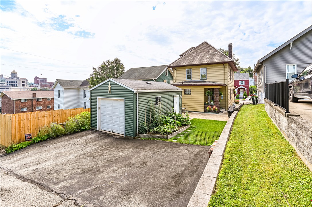 403 Hawthorne Avenue
