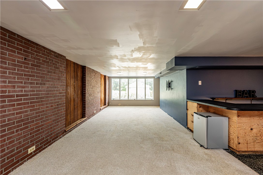 704 King St