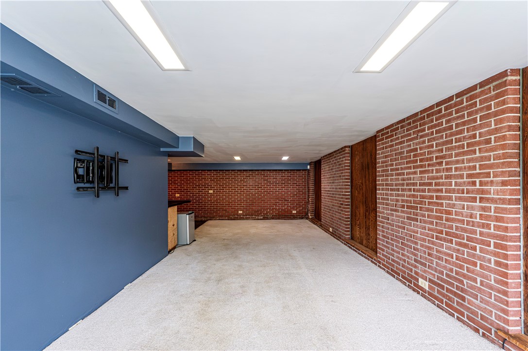 704 King St