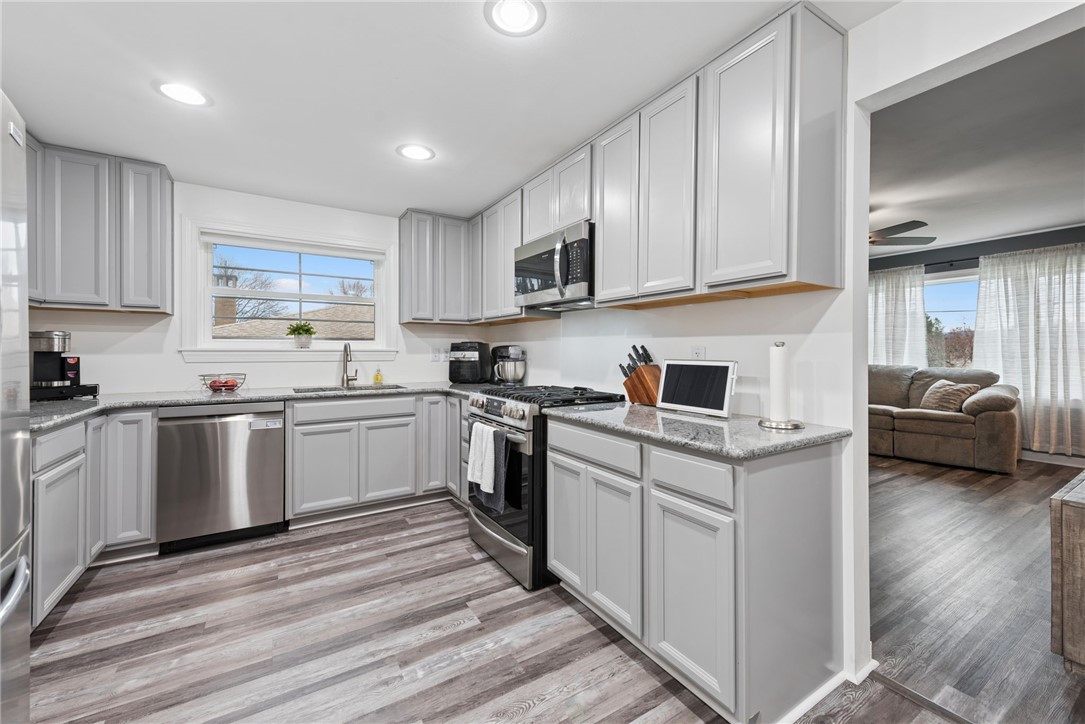 1521 Woodlawn Dr