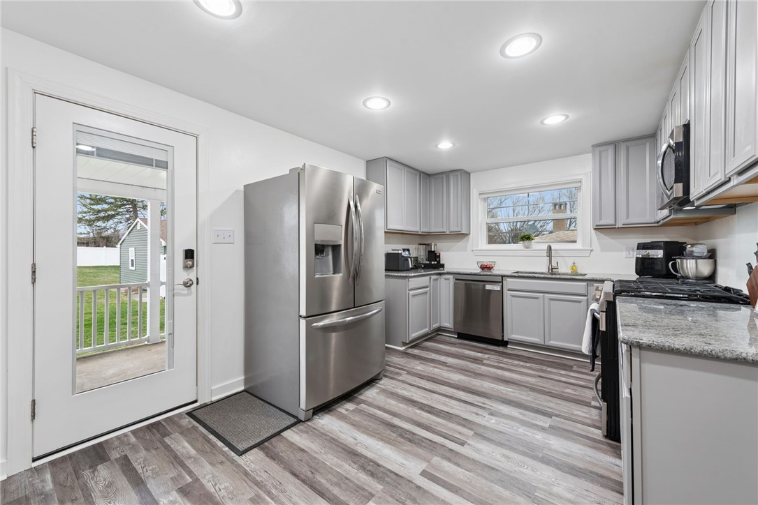 1521 Woodlawn Dr