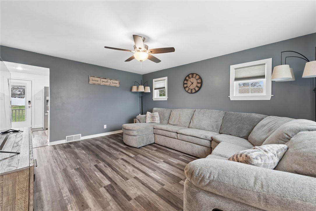 1521 Woodlawn Dr