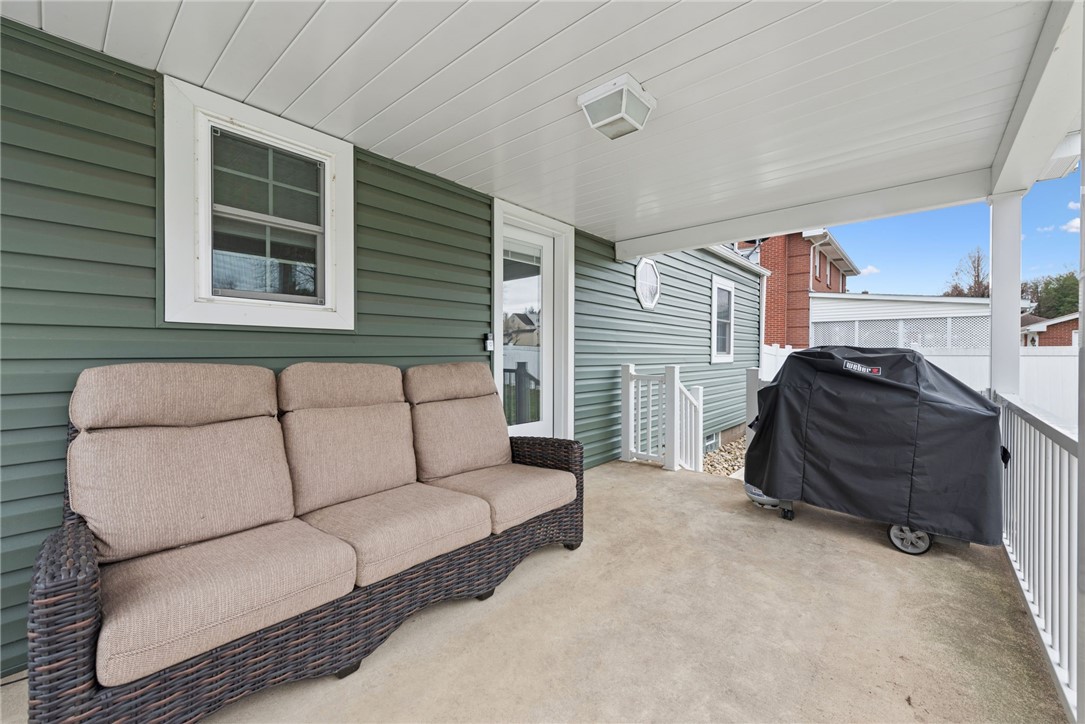 1521 Woodlawn Dr