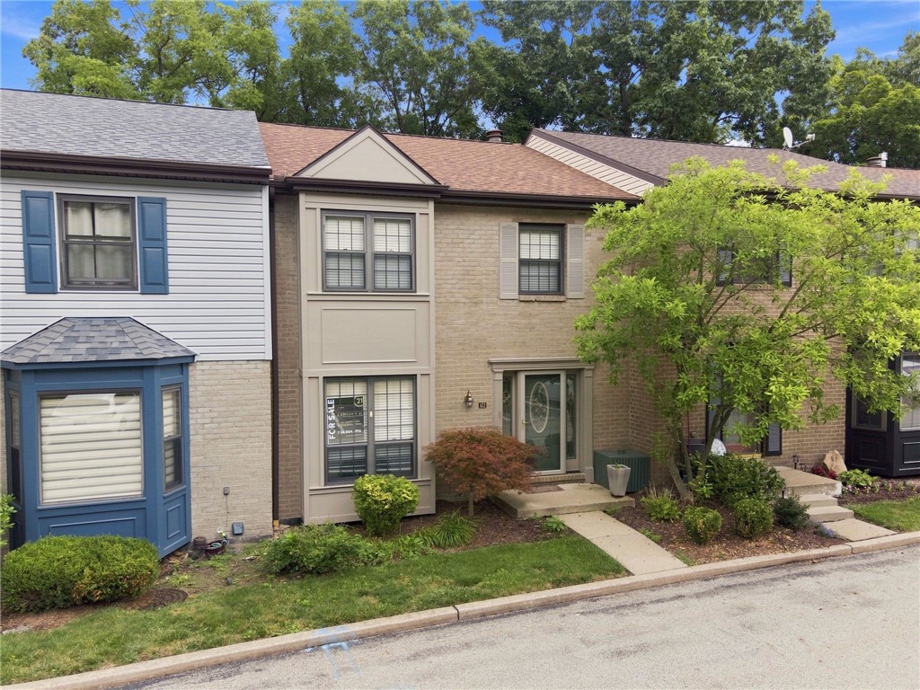422 Edgetree