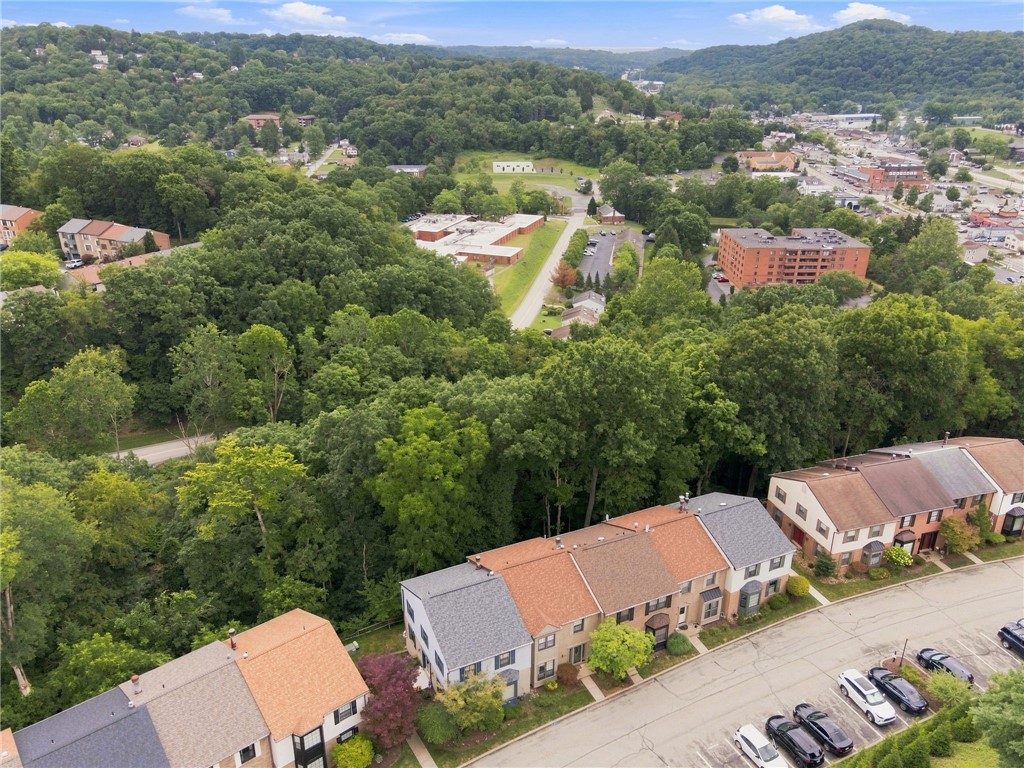 422 Edgetree
