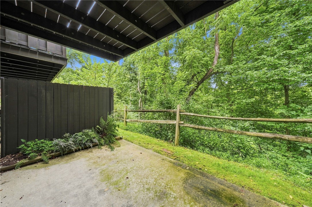 422 Edgetree