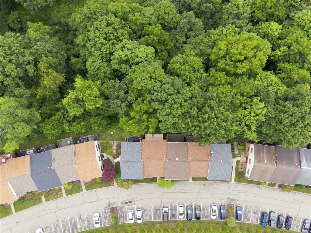 422 Edgetree