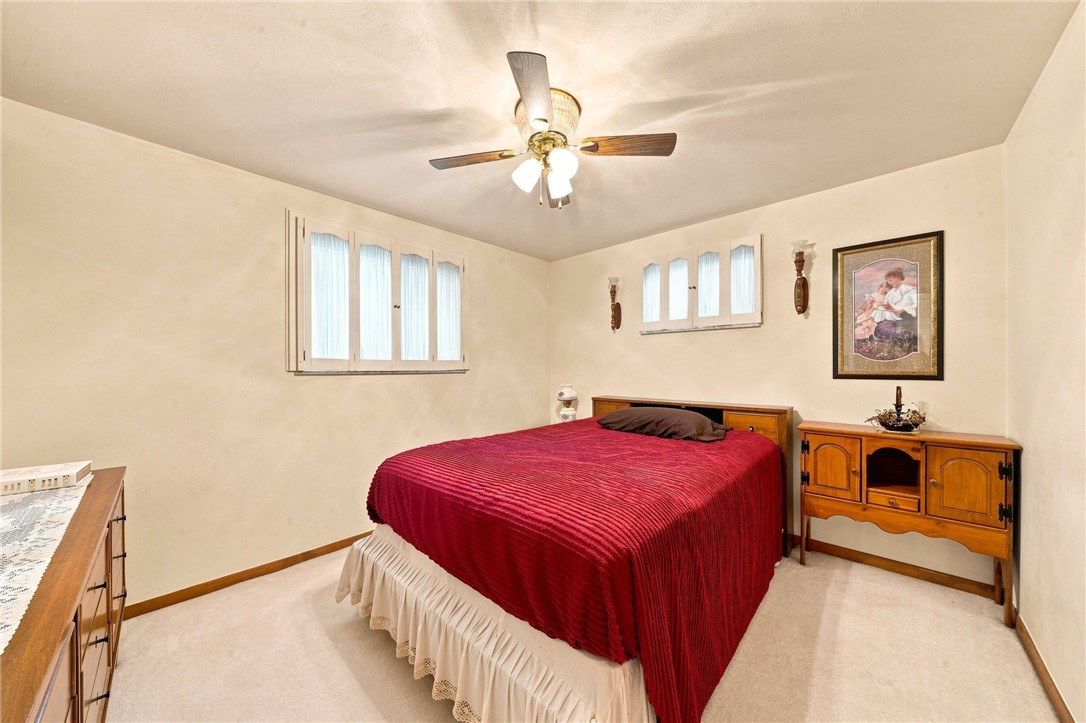 61 Maplewood Ct