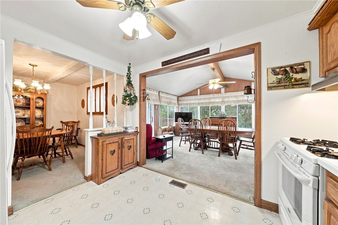 61 Maplewood Ct