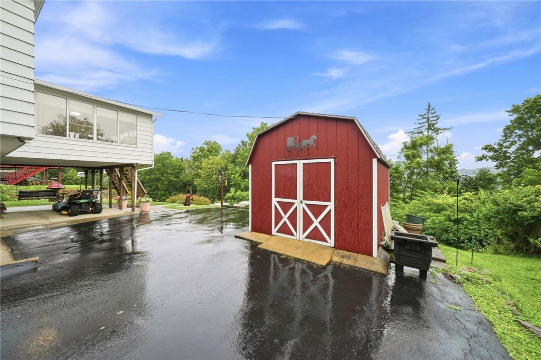 61 Maplewood Ct