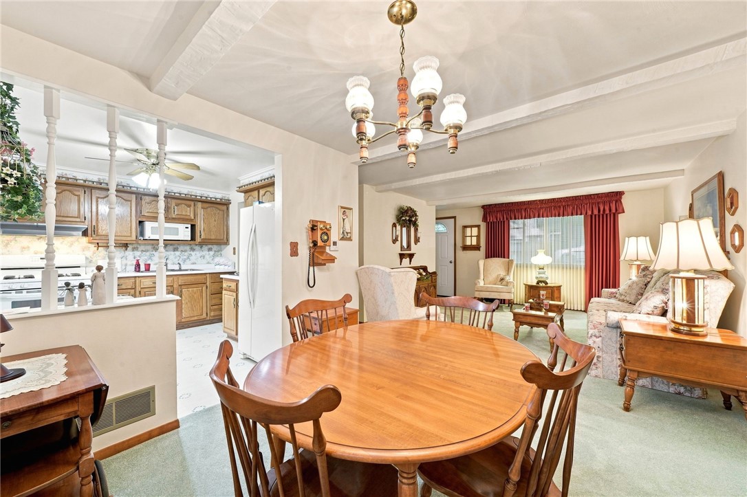 61 Maplewood Ct
