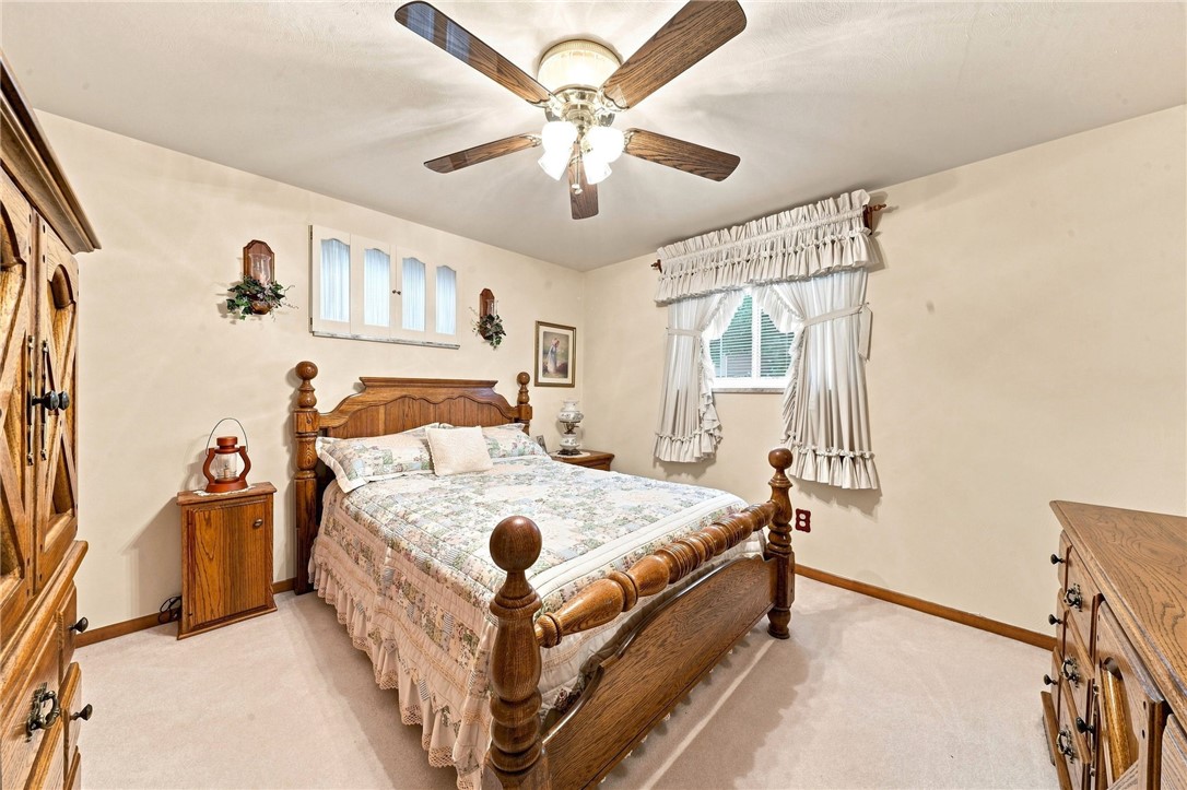 61 Maplewood Ct