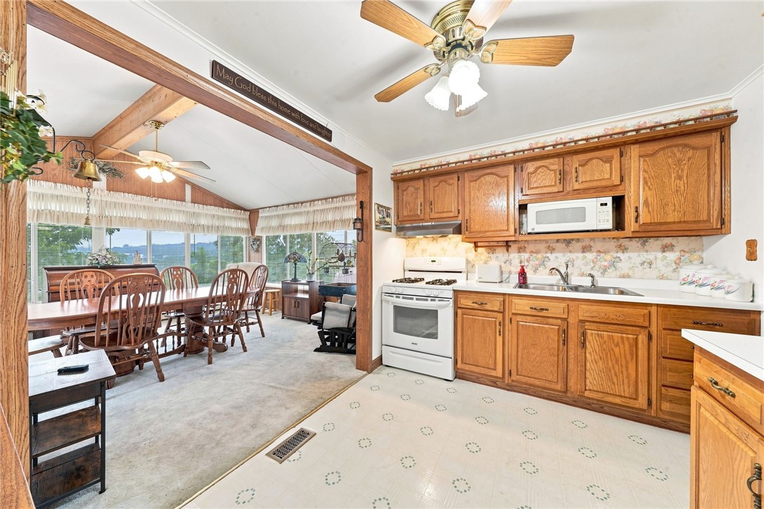 61 Maplewood Ct