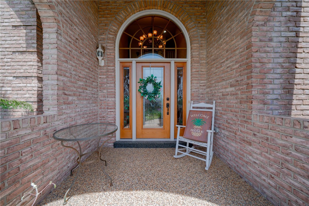 6 Crystol Ct