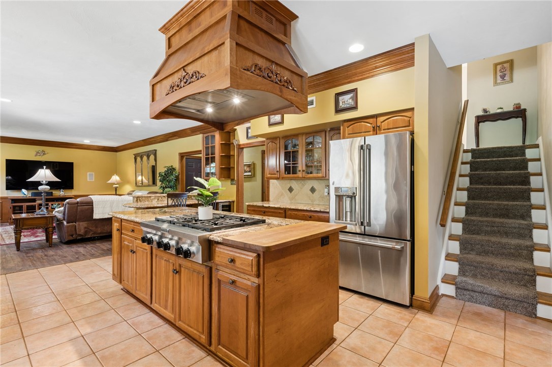 6 Crystol Ct