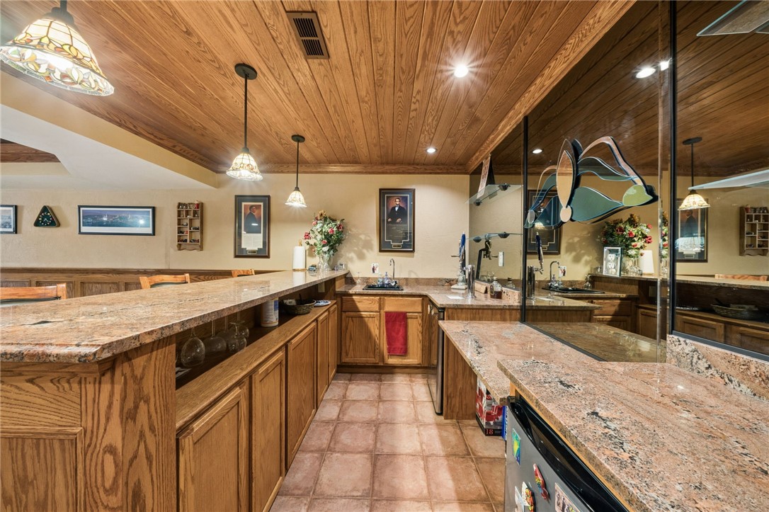 6 Crystol Ct
