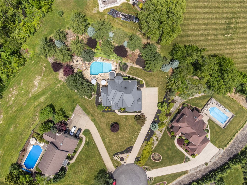 6 Crystol Ct