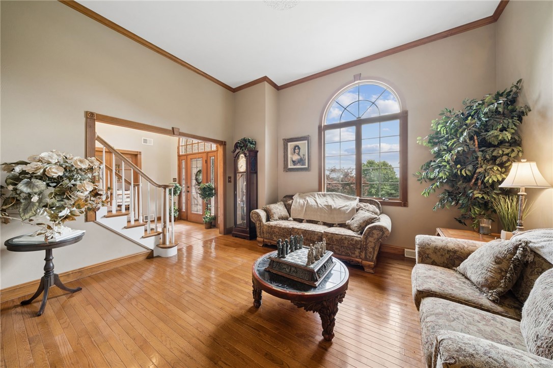 6 Crystol Ct