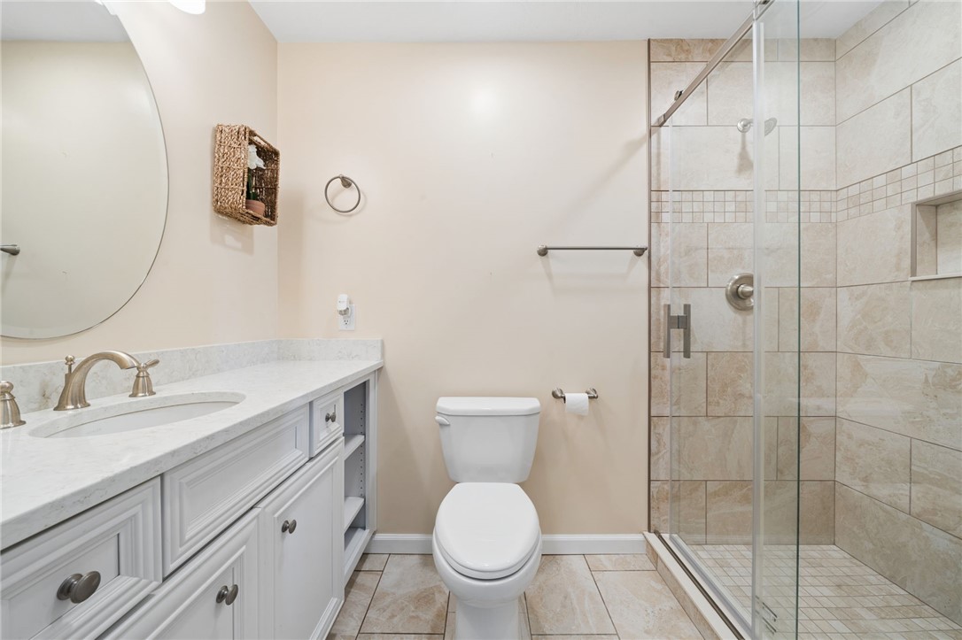 6 Crystol Ct