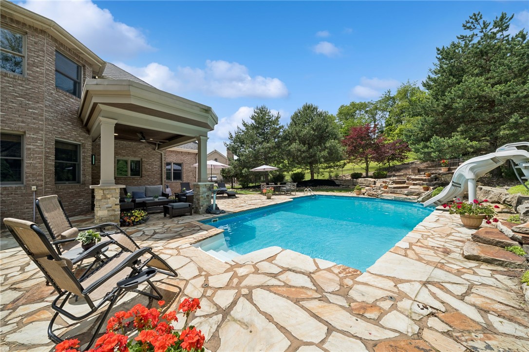 6 Crystol Ct