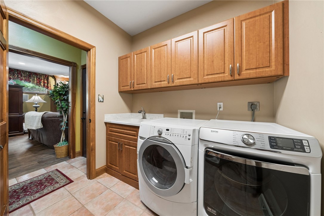 6 Crystol Ct