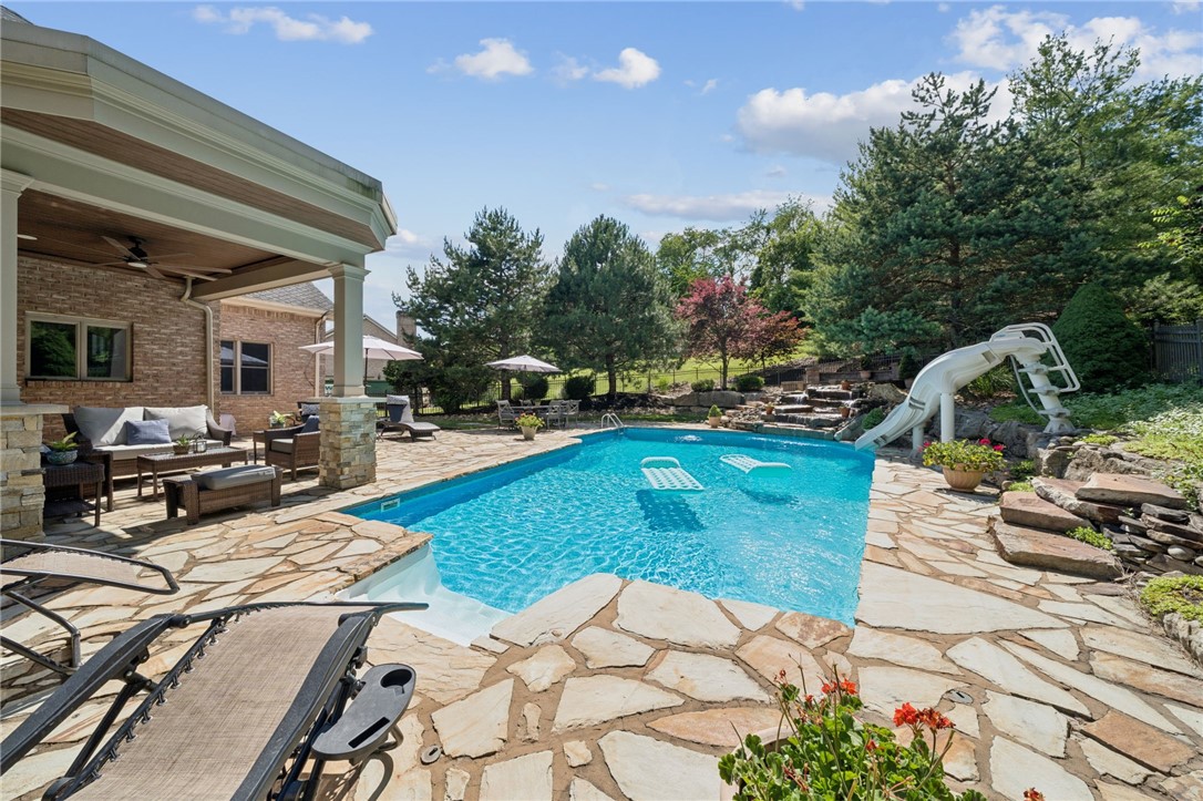 6 Crystol Ct