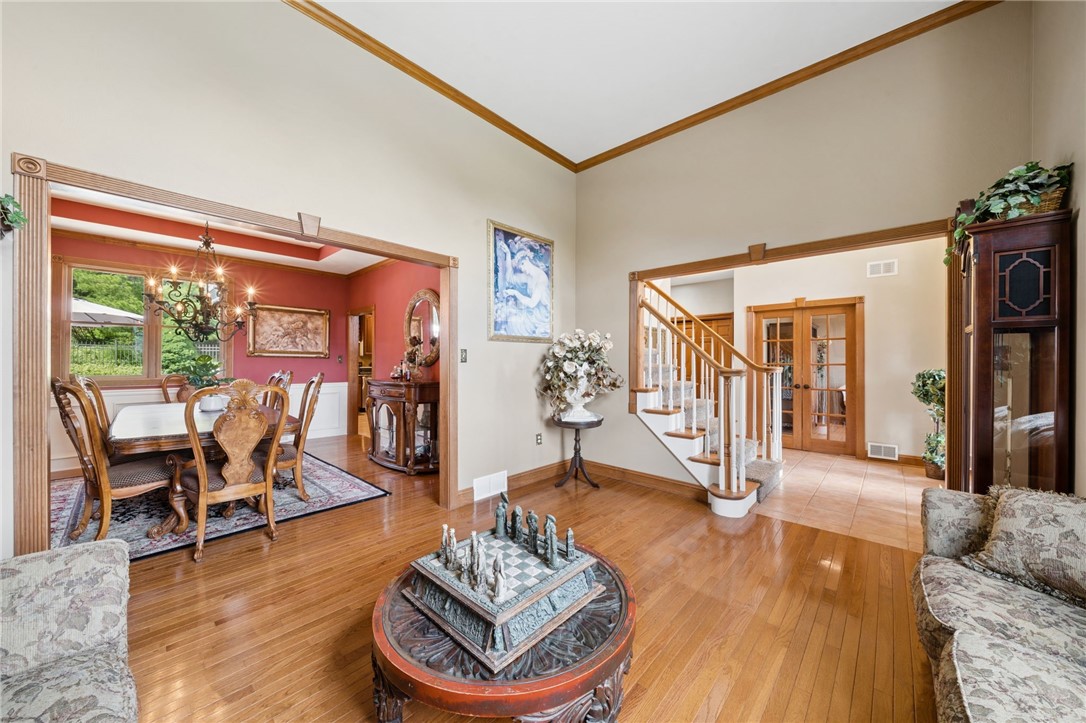 6 Crystol Ct