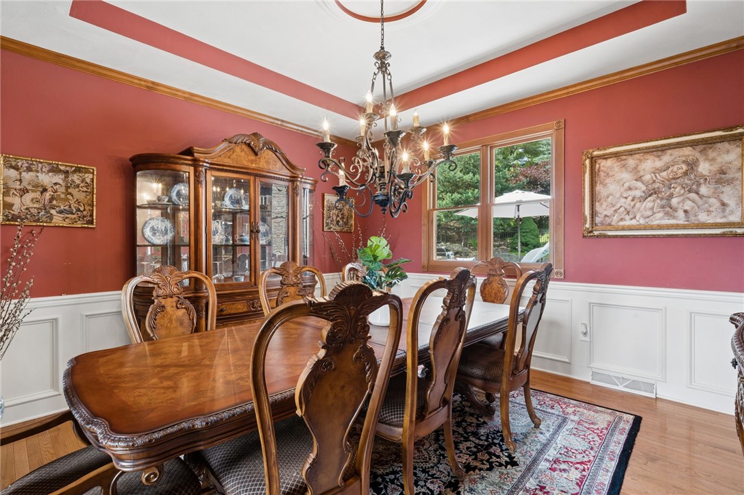 6 Crystol Ct