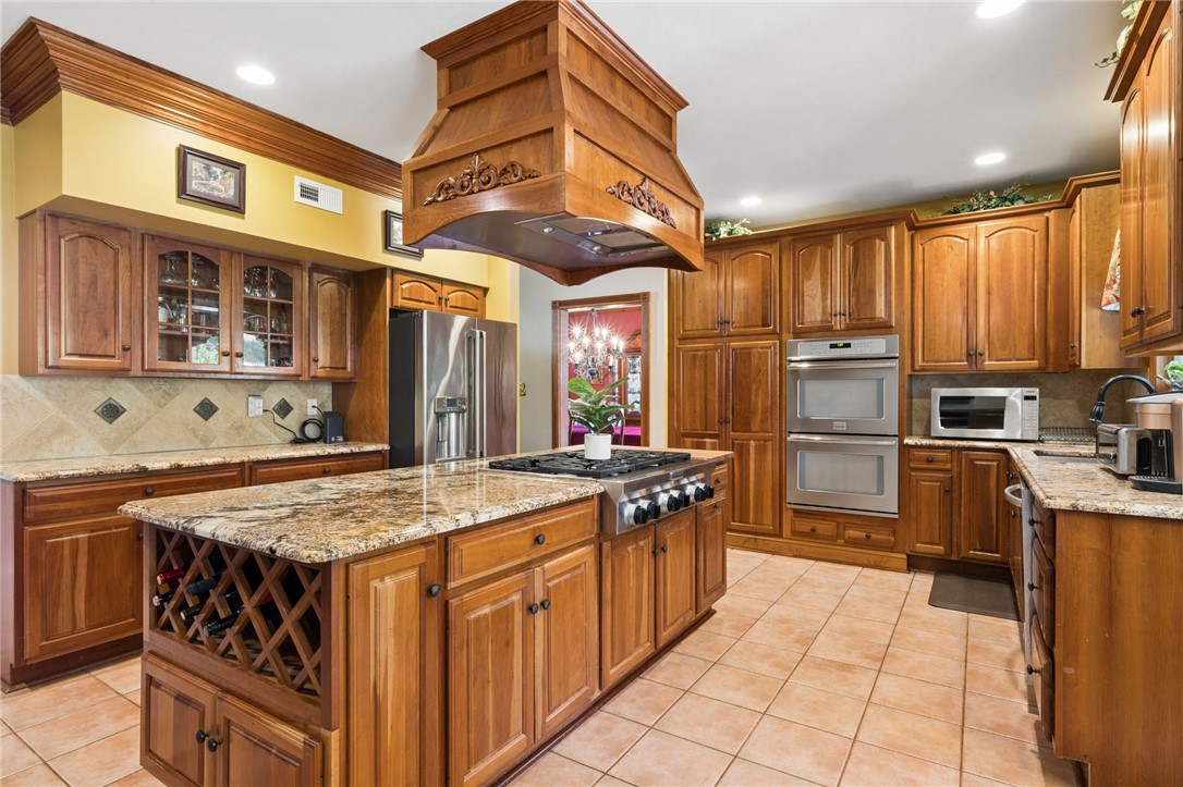 6 Crystol Ct
