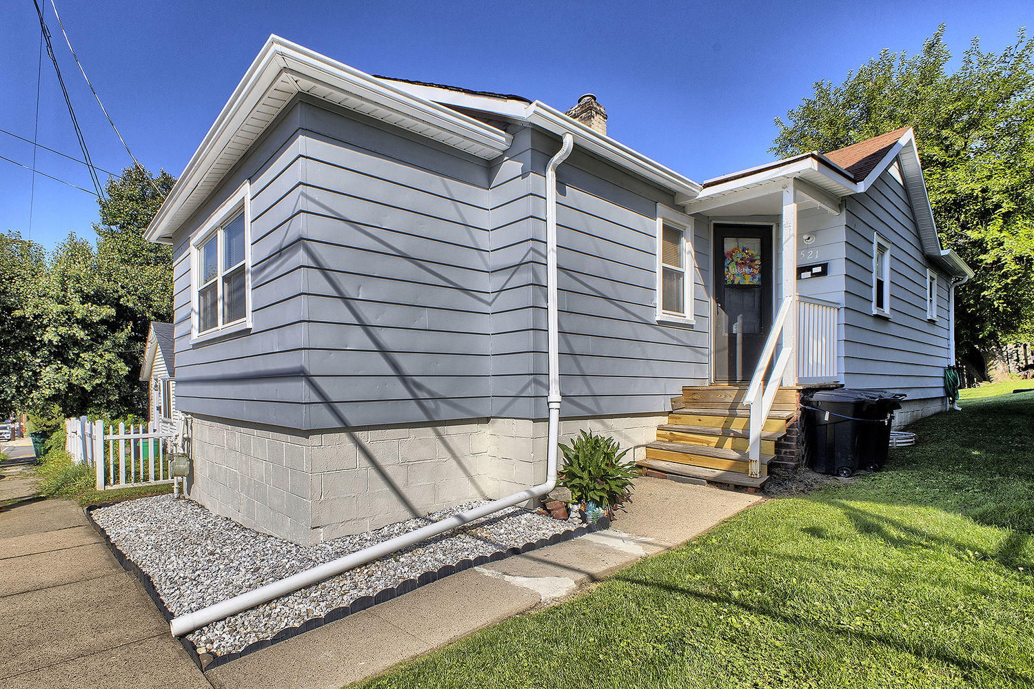 521 Grove STREET
