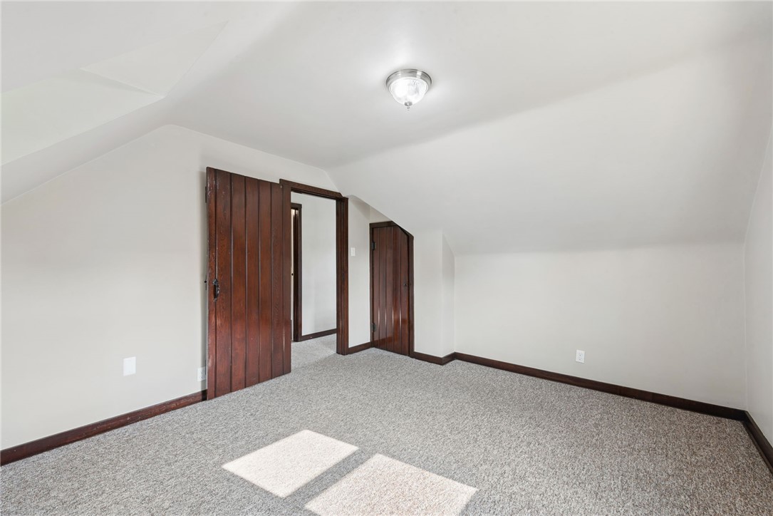1676 E Laurel Circle