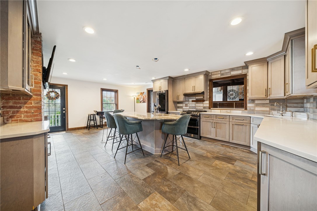 1512 Abers Creek