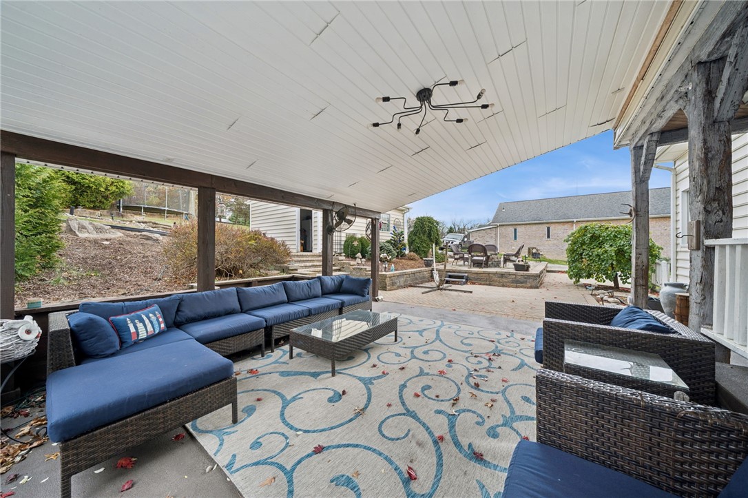 1512 Abers Creek