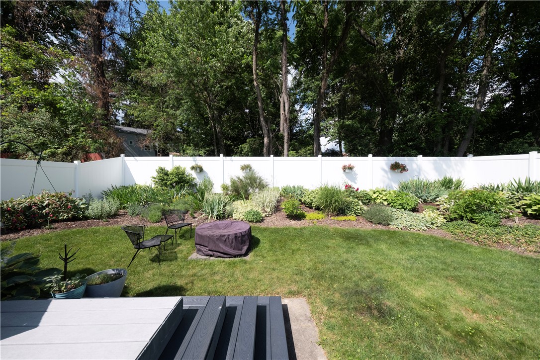 558 Foltz Dr