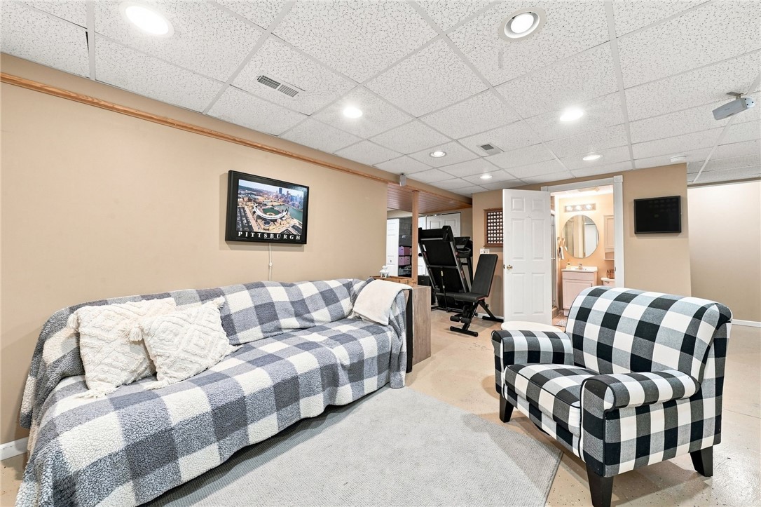 397 Lincoln Ave