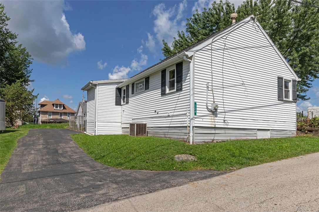 124 Reed Ave
