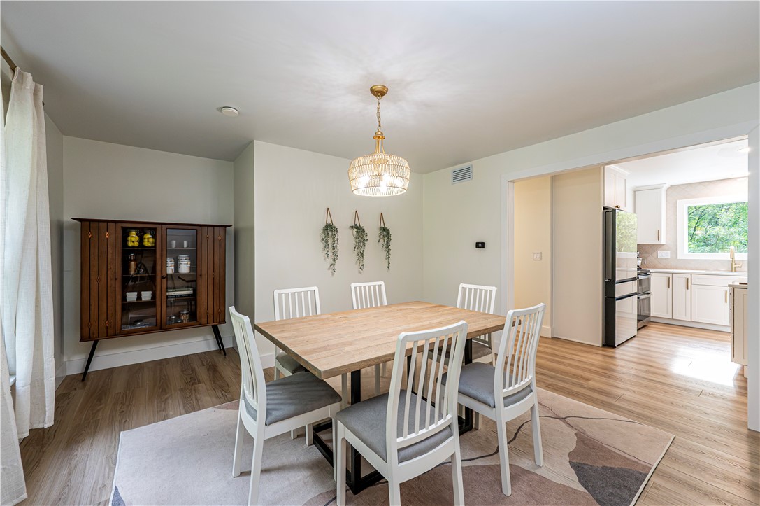 328 Comstock Dr