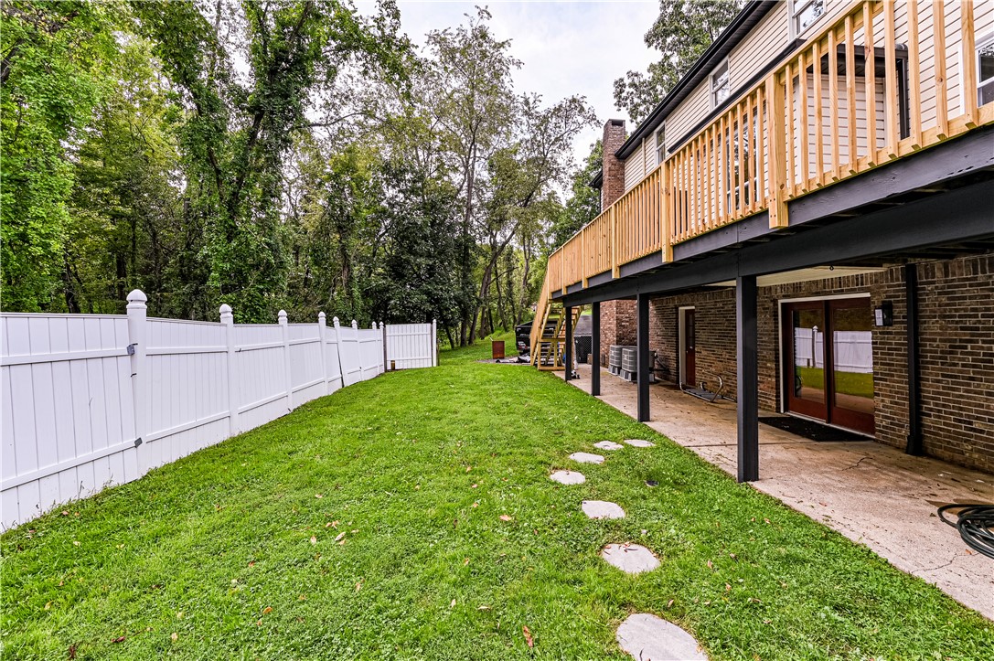 328 Comstock Dr