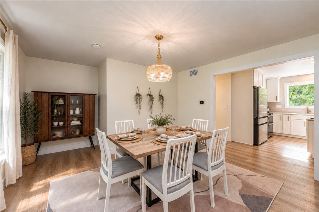 328 Comstock Dr