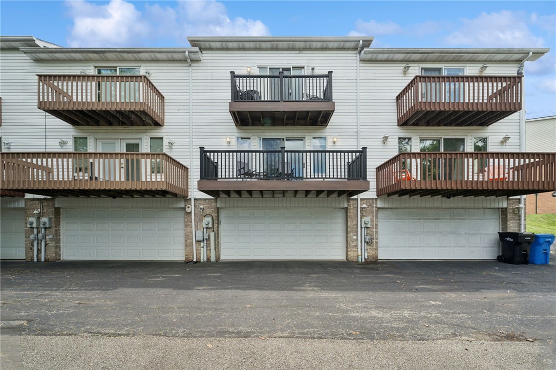 275 Huntingdon Avenue
