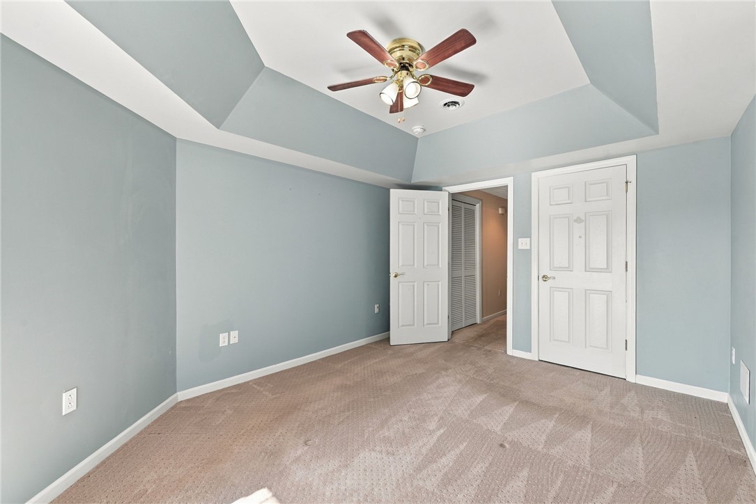 1010 Sunnyfield Ct
