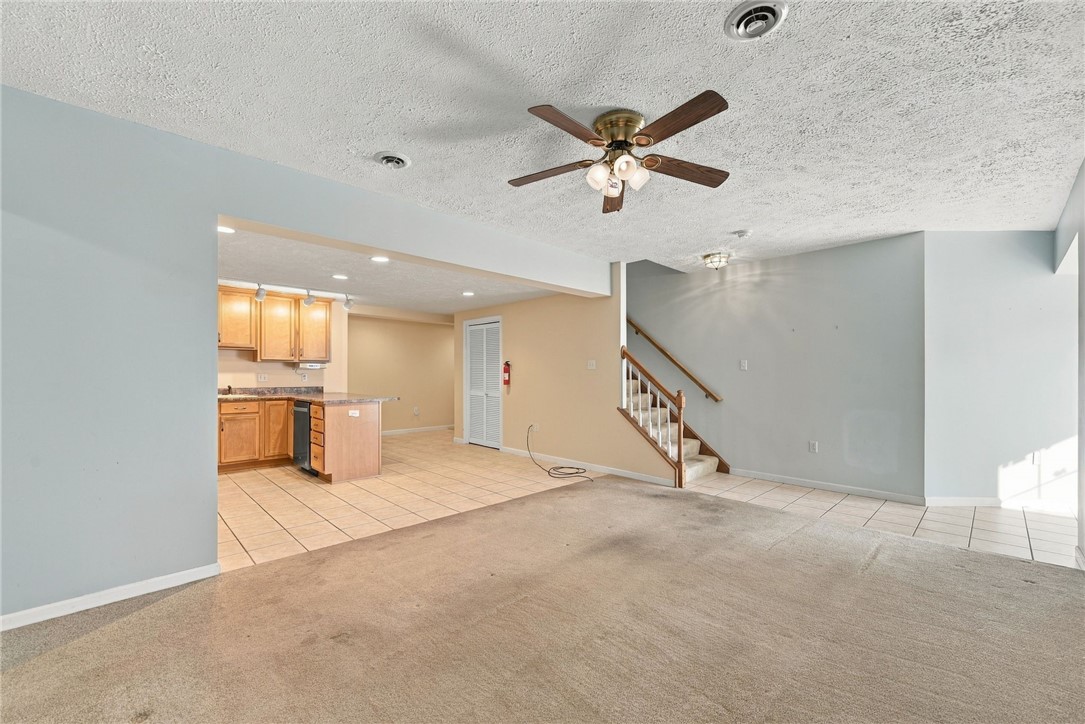1010 Sunnyfield Ct