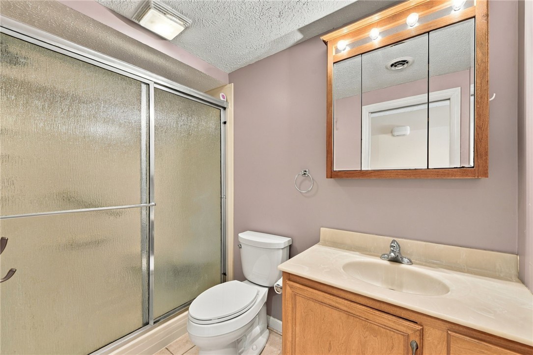 1010 Sunnyfield Ct