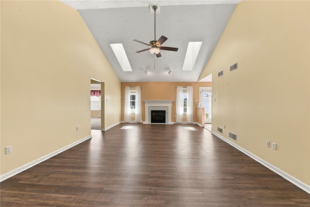 1010 Sunnyfield Ct